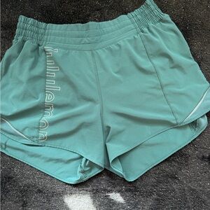 Lululemon Hotty Hot High-Rise Lined Short 4” Green Size 10
